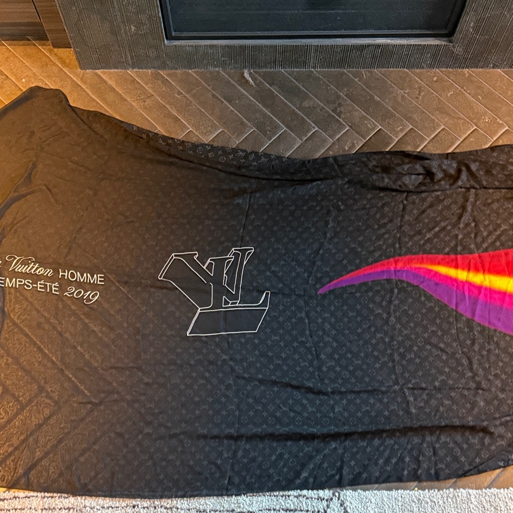 LV X Large Scarf